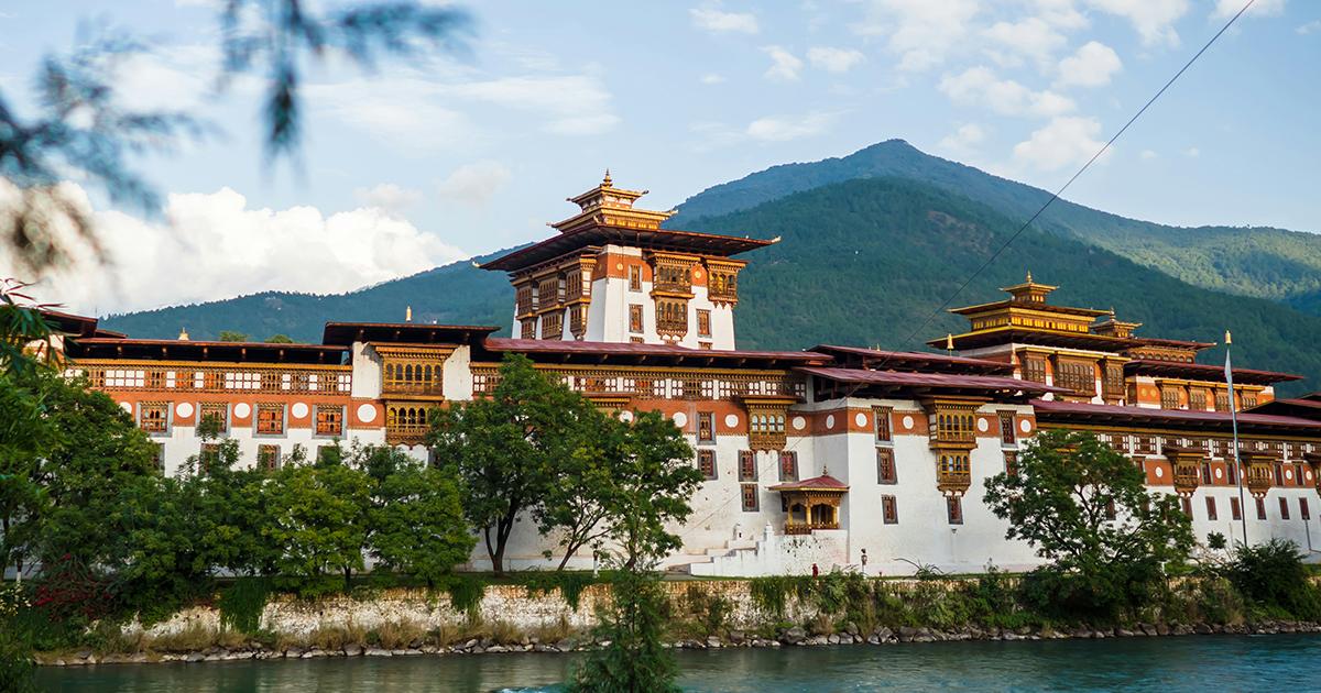 Bhutan Tour Package — Thimphu, Paro & Punakha