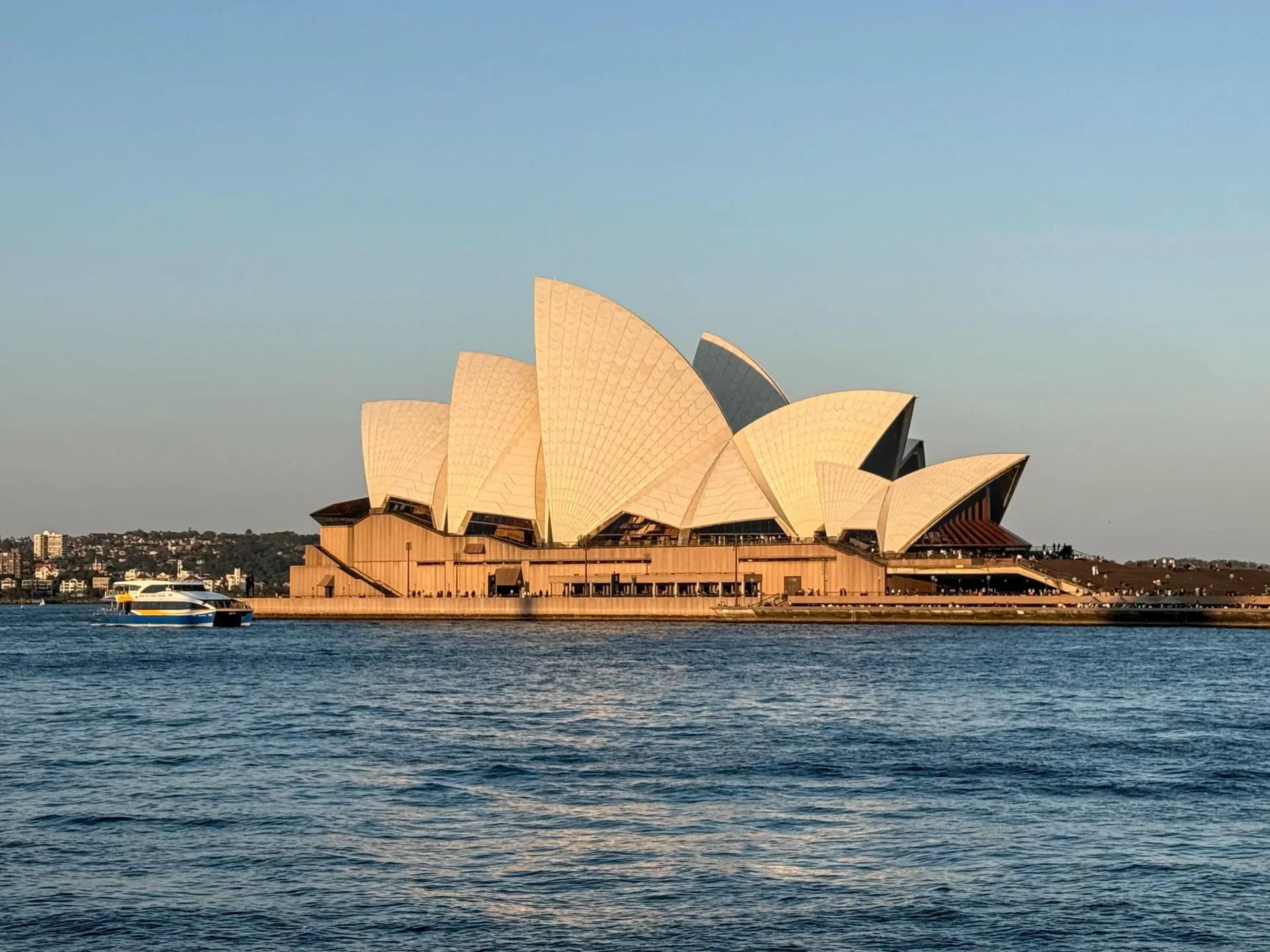 Best Australia Tour Package from Bangladesh: Top Deals