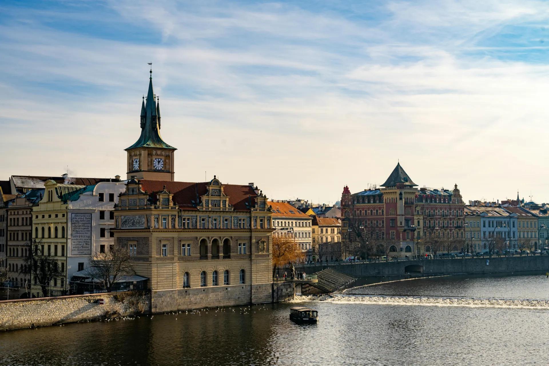 7 Tips to Get a Schengen Visa from Bangladesh Faster